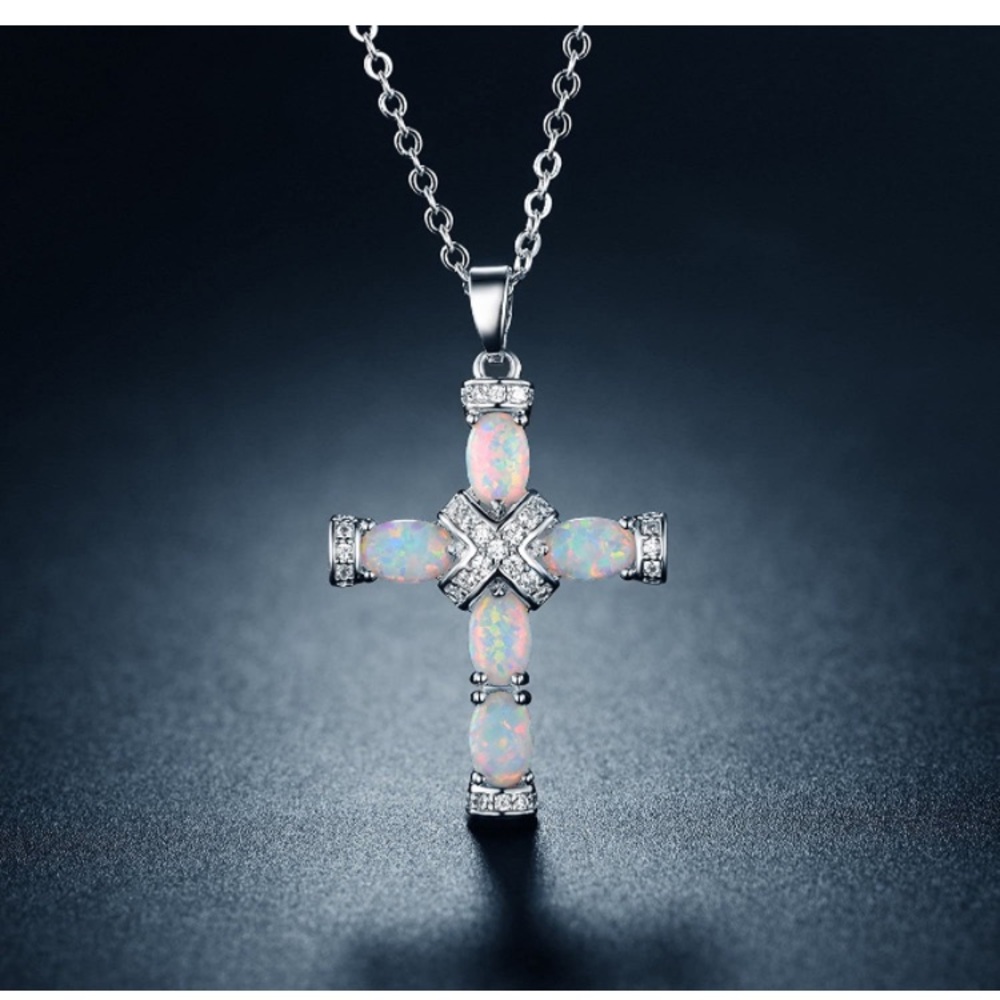 18k White Gold Cross Necklace